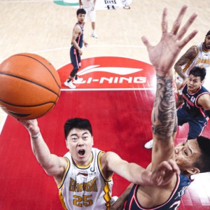 中国官网-包含广东宏远大胜福建掩埋老东家，顺利杀入总决赛的词条